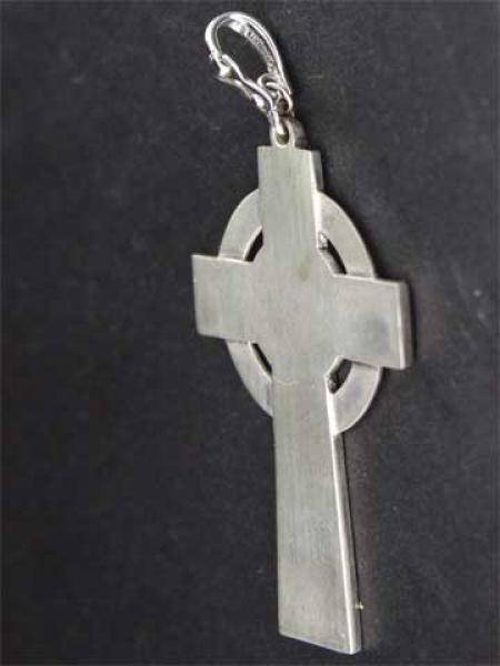 Keltisches Kreuz Rückseite mit Einhängeöse